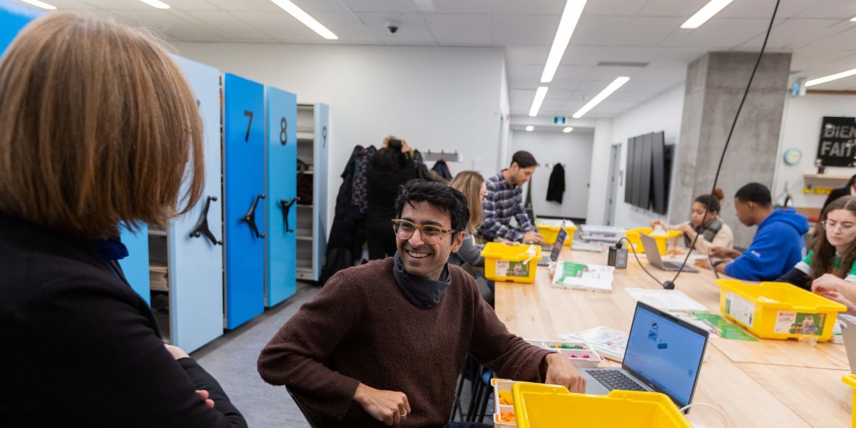 uOttawa Education (@uottawaedu) on Twitter photo 🚀 Discover #edstudiO, the future of education! “Nothing about edstudiO makes teacher-led models of instruction easy, says director Michelle Hagerman. The space has really been designed to disrupt this paradigm.” @legofoundation <a href="/PlayJouerCanada/">RCÉL | CPSN</a> 🔗 brnw.ch/21wJR4r 🚀 Discover #edstudiO, the future of education! “Nothing about edstudiO makes teacher-led models of instruction easy, says director Michelle Hagerman. The space has really been designed to disrupt this paradigm.” @legofoundation <a href="/PlayJouerCanada/">RCÉL | CPSN</a> 🔗 brnw.ch/21wJR4r
