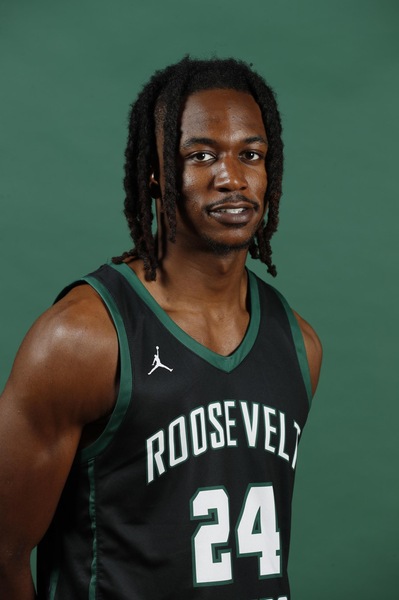 COLLEGE COACHES - 6'7 W/F SANGOLAY NJIE - Roosevelt U TRANSFER - @sangolay_ 7.2ppg 5.4rpg 44.2% from 3!!! Player Profile: verbalcommits.com/players/sangol… Film available in player profile WANT TO SEE YOUR PROFILE ON VC? SIGN UP FOR PLAYER+ TODAY verbalcommits.com/member-join