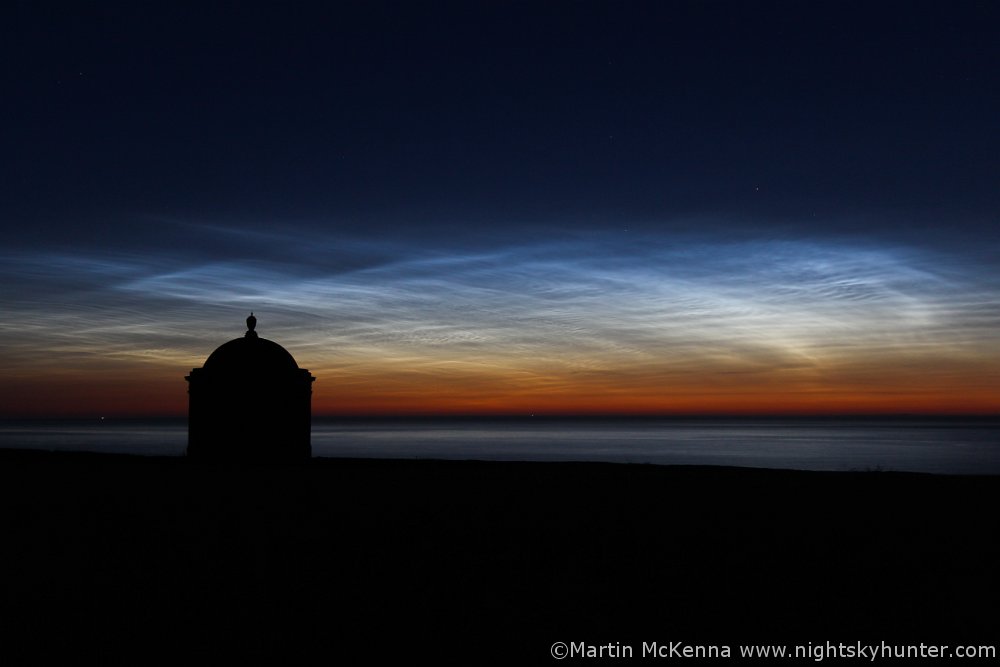 Noctilucent Cloud season is approaching, late May to early Aug. Their frequency is connected with the solar cycle, stronger the cycle the less activity, will they put on a surprise this year? we will have to wait and see. Read more... nightskyhunter.com/Noctilucent%20…