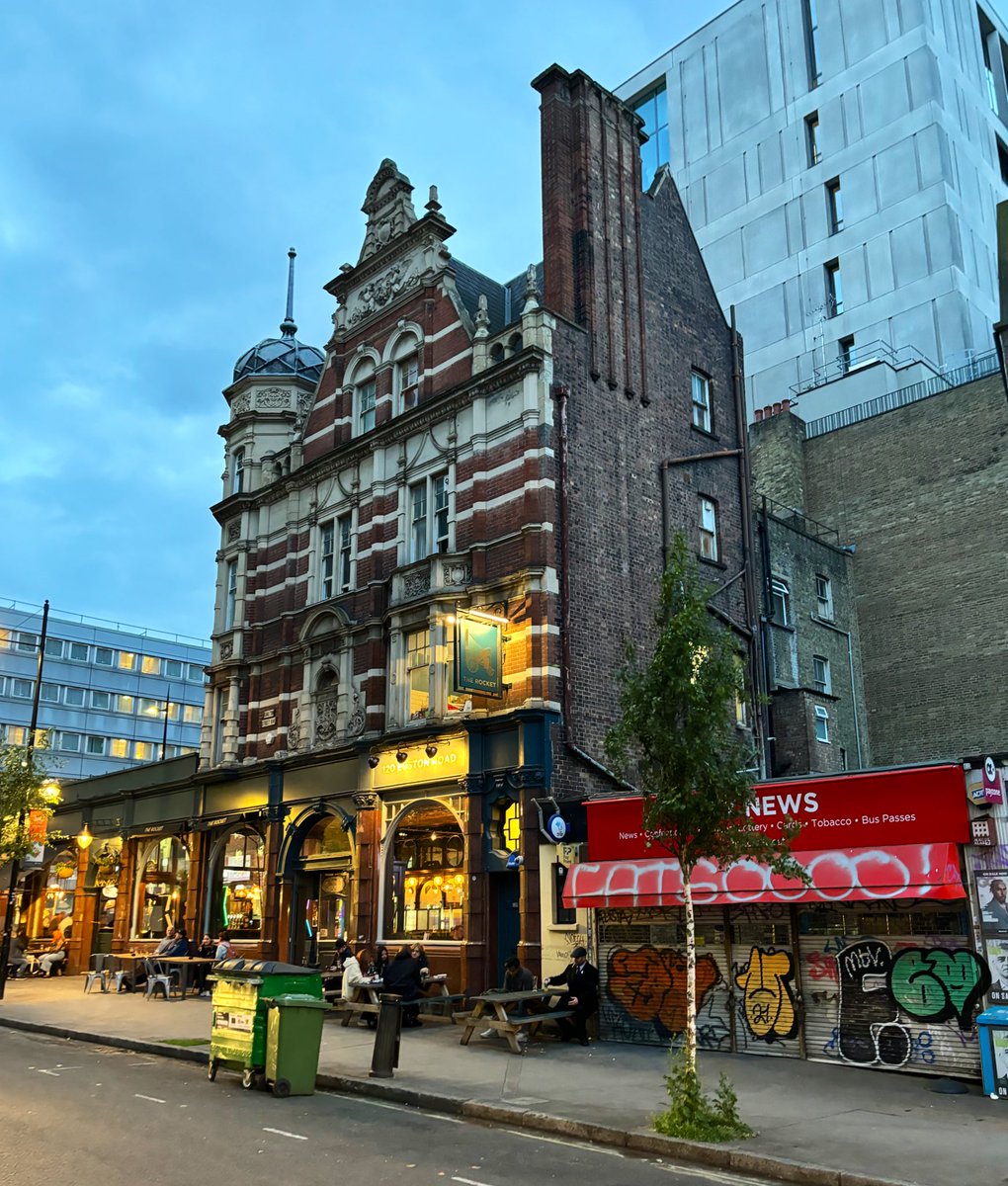 The Rocket on Euston Road. #euston #londonpubs #victorian