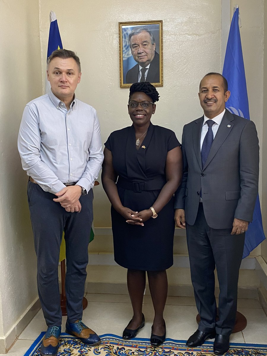 I had a great pleasure meeting HE Lorraine, 🇨🇦 Ambassador and Marcus today in Bangui. We discussed Humanitarian, peace, security, resilience & development in CAR. Thank you 🇨🇦 for your long standing support to the people of CAR. We value your partnership! @CanadaCameroon