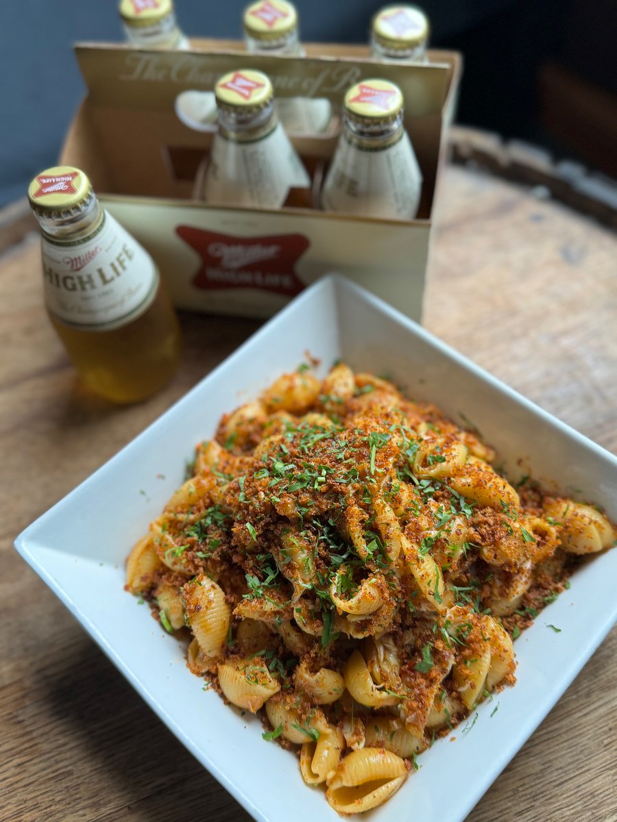 𝐏𝐨𝐧𝐢𝐞𝐬 & 𝐏𝐚𝐬𝐭𝐚 𝐞𝐯𝐞𝐫𝐲 𝐓𝐡𝐮𝐫𝐬𝐝𝐚𝐲! 👨🏽‍🍳 Chef will have a rotating pasta dish every week! 🦀 𝐒𝐩𝐢𝐜𝐲 𝐂𝐫𝐚𝐛 𝐏𝐚𝐬𝐭𝐚 jumbo lump crab, tomato sofrito, cajun bread crumbs 🍻 𝐁𝐮𝐜𝐤𝐞𝐭 𝐨𝐟 𝐏𝐨𝐧𝐢𝐞𝐬 coronita or miller high life #urbansaloon