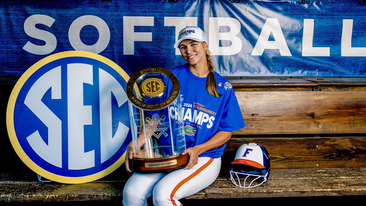 Posing with the hardware 📸

#GoGators x #SECTourney