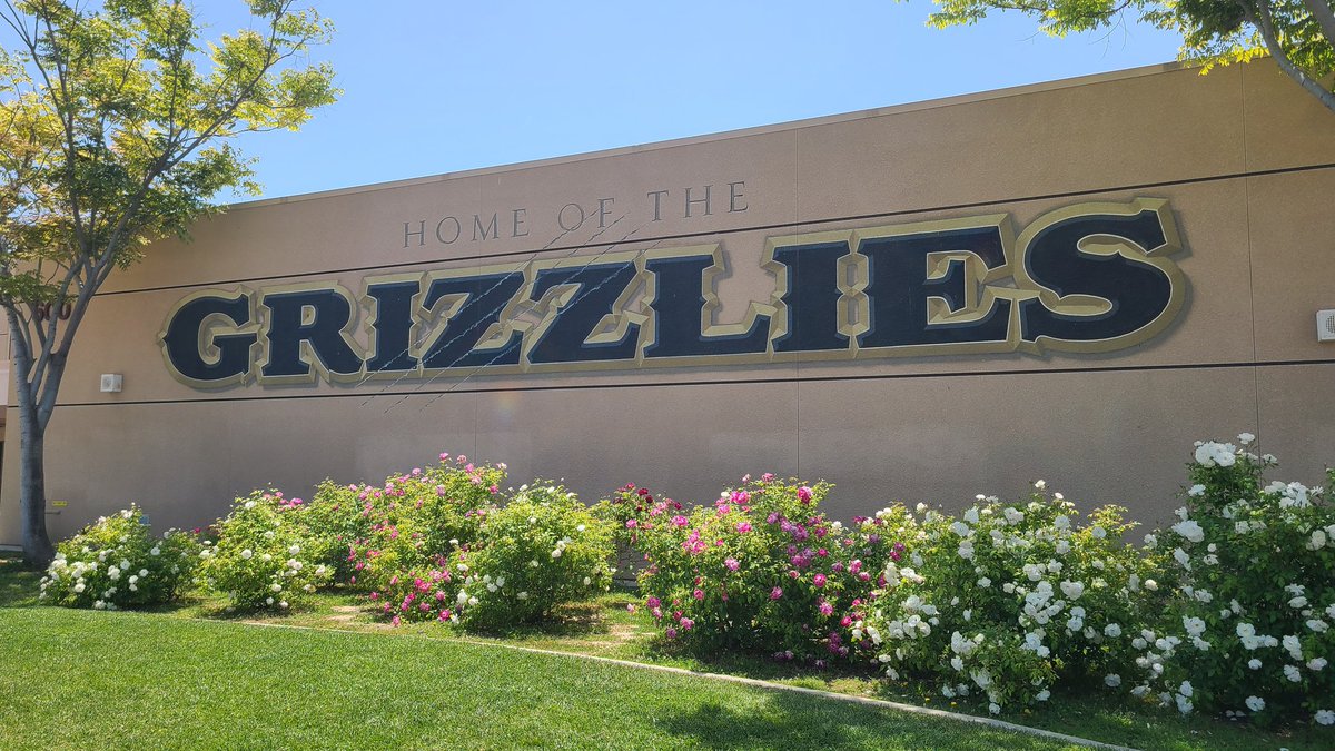 Ben Blake (@coachbenblake) on Twitter photo Since 2014 Coach Kelley has done an excellent job with <a href="/GoldenValleyFB/">GV Football</a> #WEoverME #PlayInTheHills #SoCaltoSoDak Since 2014 Coach Kelley has done an excellent job with <a href="/GoldenValleyFB/">GV Football</a> #WEoverME #PlayInTheHills #SoCaltoSoDak