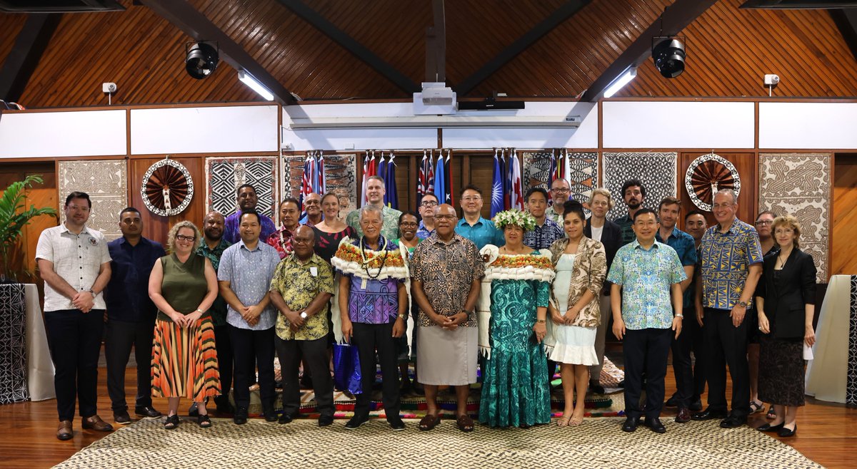 The PIF Secretary General, Henry Puna was accorded a farewell ceremony by PIF Members, members of the Diplomatic Corp, CROP, members of the #CSO #PrivateSector #media at the #PIF Secretariat. The farewell was also attended by the PM of 🇫🇯 @slrabuka bit.ly/4bF8AfY