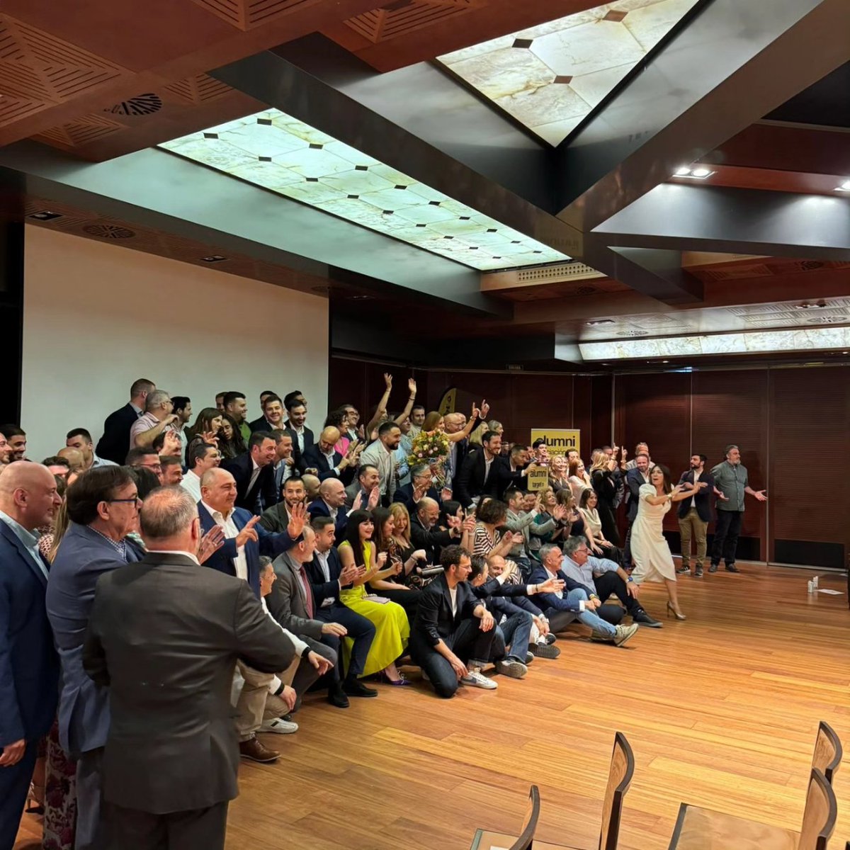 Está noche hemos asistido al nacimiento de la asociación de alumnis de <a href="/target_bs/">target bs</a> 
¡Enhorabuena! 👏👏💪💪