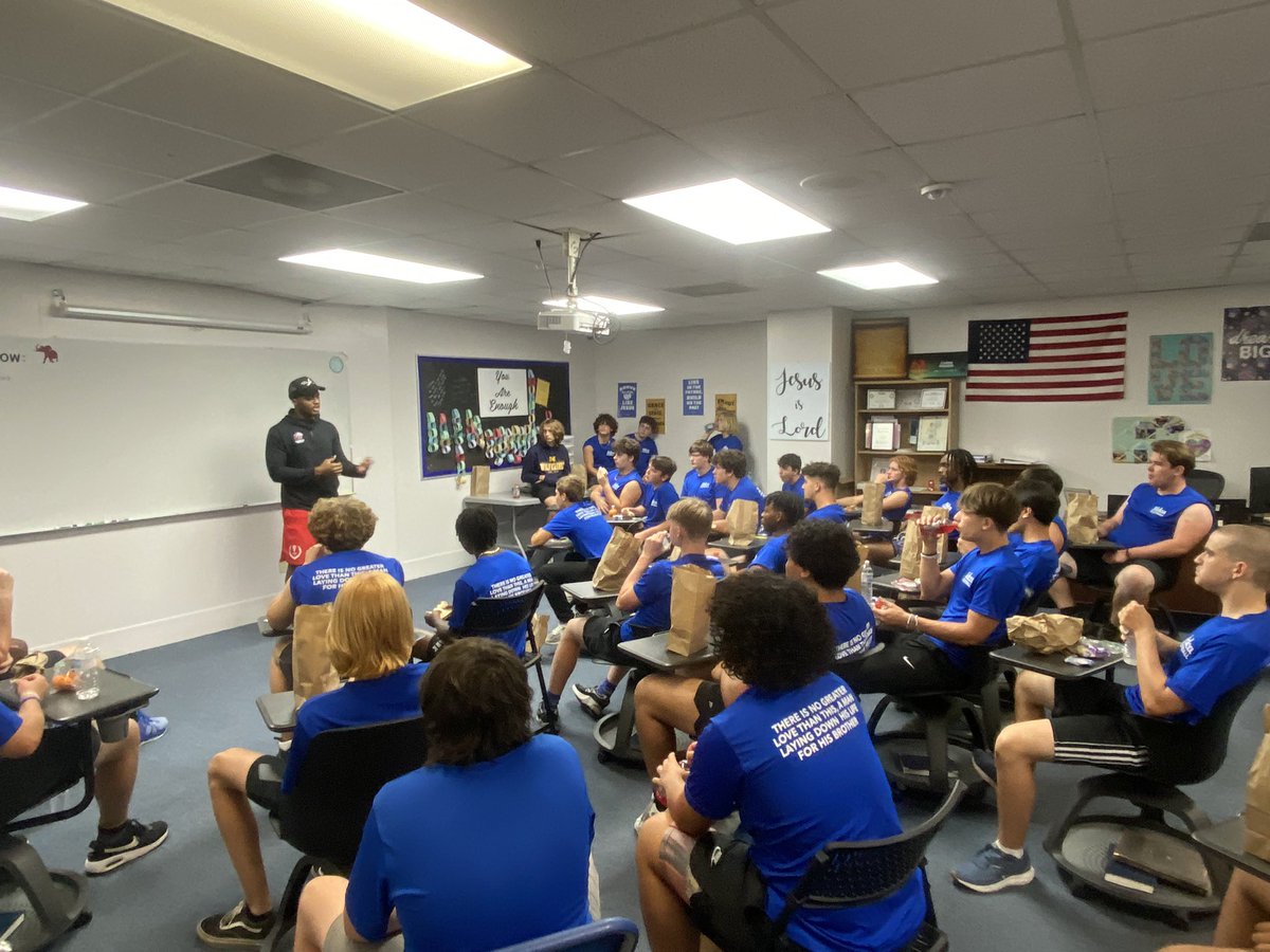 Kolby Tackett (@kolbytackett) on Twitter photo Big thanks to <a href="/VictorJonesJr1/">Victor Jones Jr</a> for coming out and talking to our team! <a href="/LibertyFootball/">Liberty Football</a> y’all got a great one!!! Big thanks to <a href="/VictorJonesJr1/">Victor Jones Jr</a> for coming out and talking to our team! <a href="/LibertyFootball/">Liberty Football</a> y’all got a great one!!!