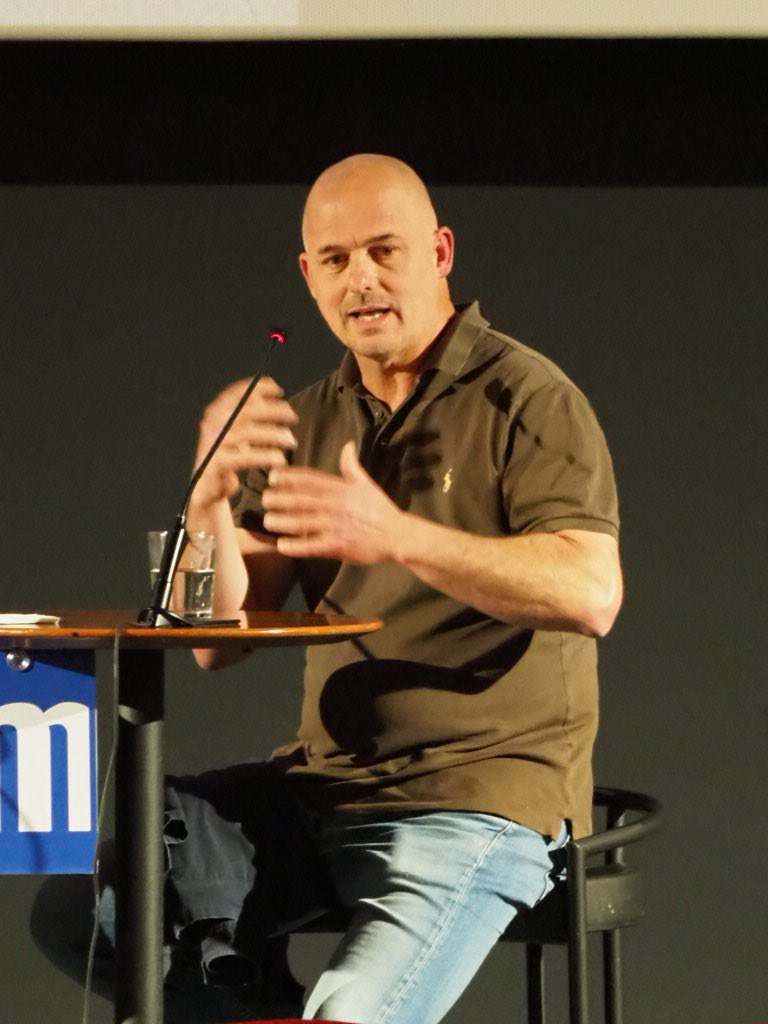 #PabloIraburu y el equipo de <a href="/arena_ca/">Arena Comunicación</a> fueron testigos de primera mano de la creación de La Galería de las Colecciones Reales y lo han plasmado en un documental que nos han presentado esta tarde con la Directora de Comunicación del museo, Consuelo <a href="/pelegry/">pelegry</a>.