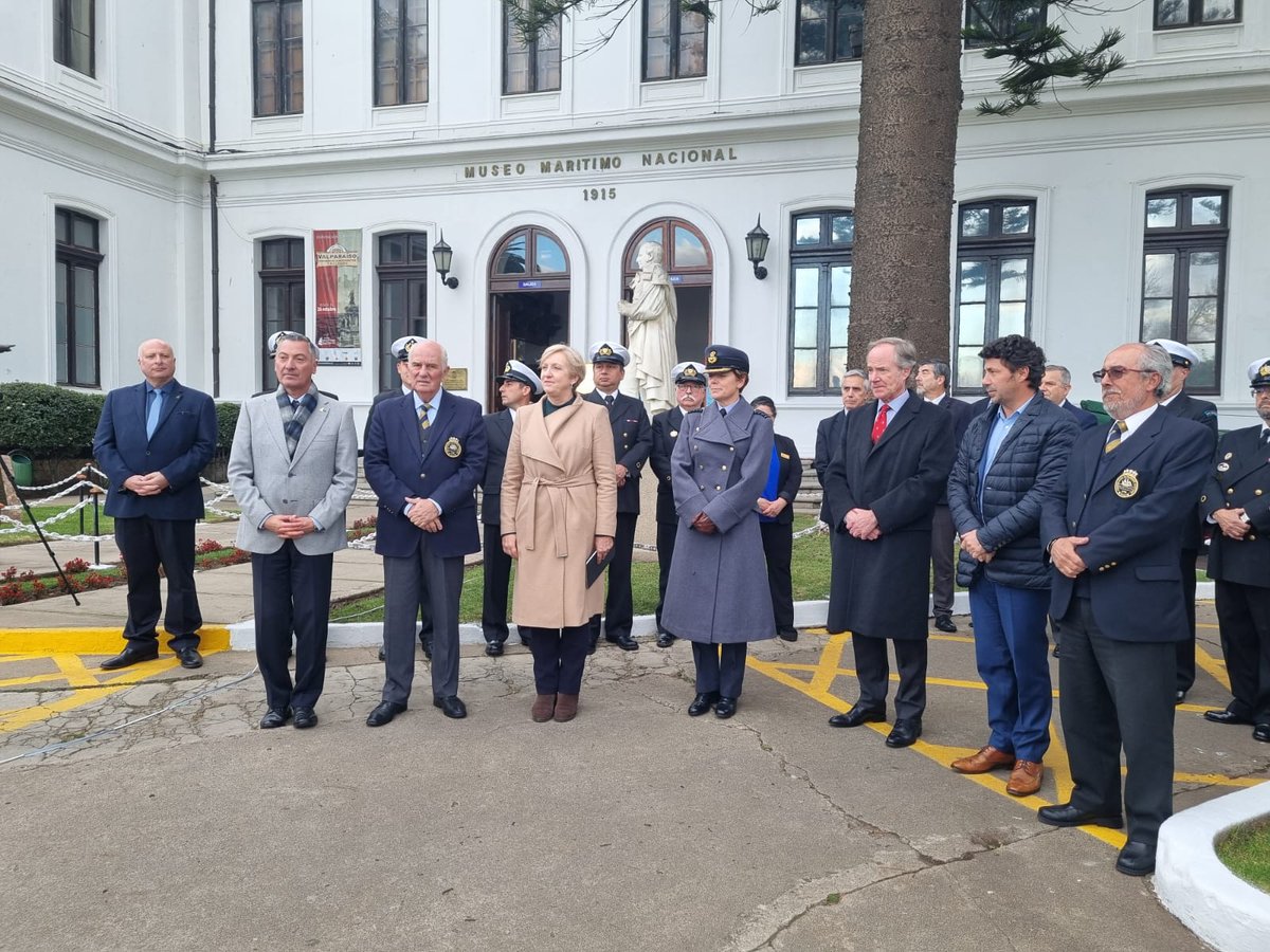 Estuvimos en la ceremonia de colocación de la Primera Piedra del Proyecto “Rescate Patrimonial del Bote Salvavidas Capitán Christiansen” realizado por la Corporación Patrimonio Marítimo de Chile, junto al @museomaritimocl