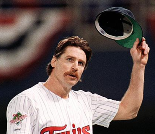 A #HappyBirthday to retired righthanded pitcher and former #MLB color commentator Jack Morris (69). #Tigers #MNTwins #BlueJays #Indians #HOF sabr.org/bioproj/person… 1983 AL strikeout leader 1991 World Series MVP 2X MLB wins leader 4X World Series champion 5X AS
