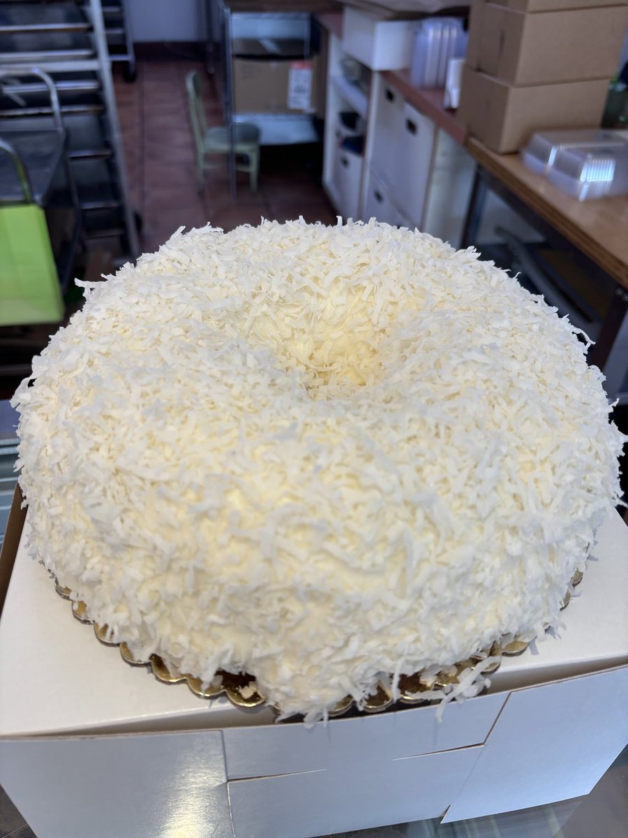 WEEKENDWARRIOR SHOW. Here it is…. TomCruise’s favorite Cake. Best SLICE in LA ! White chocolate and Coconut! #Doan’sBakery