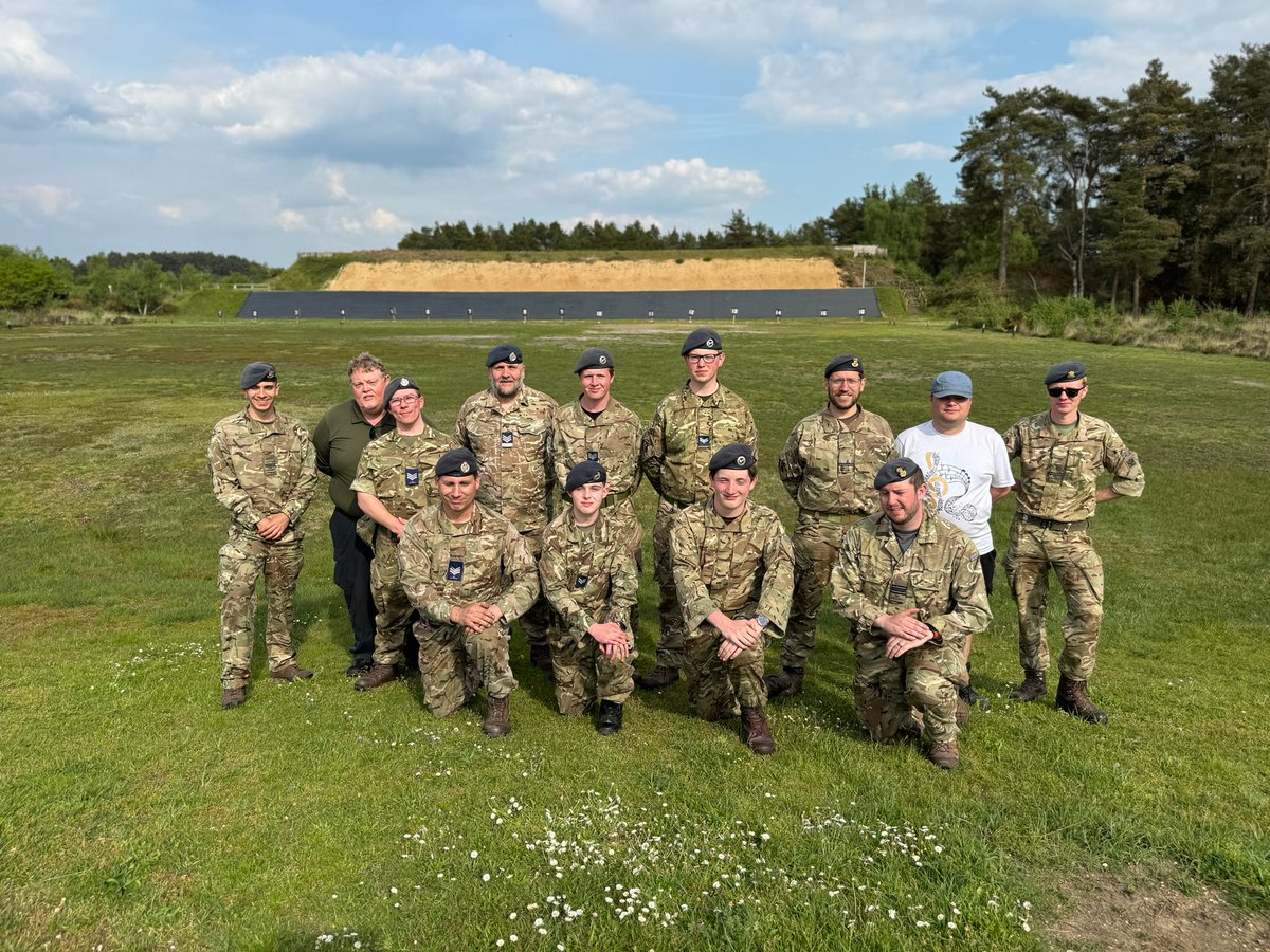 LaSER Staff and Cadets attended a Continuous professional Development Shoot over the weekend at No2 Range on Longmoor. The attendees were given the opportunity to work on their individual marksmanship, as well as polishing their personal skill at Arms. #developingtheCFAV