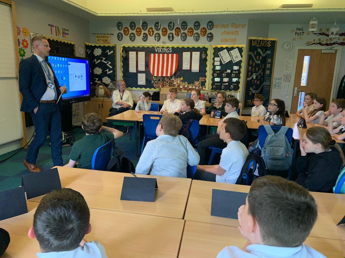 Crime, detection and witness observations were just some of the areas Detective Mc was interrogated about by P5G.  We had a fabulous time setting up our crime scene and investigating what police officers and detectives do to keep us safe. Thanks for ‘serving’ time with us! 🤩