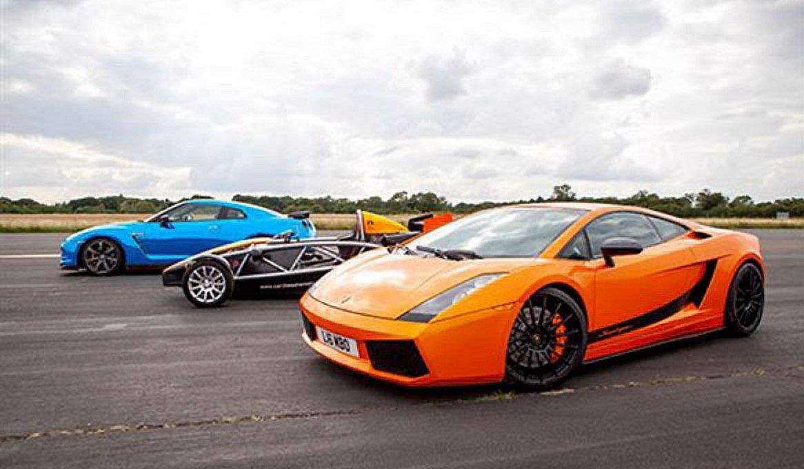Fancy a day to remember at Supercar Driving Day around #Haverfordwest Airport Runway on Bank Holiday weekend, 26th/27th May? Customise your experience with 19 cars to choose from! trackdays.co.uk/driving-experi…