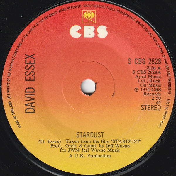 #Let5d0it [50 fave singles, 1954-76] chronologically day 46 Stardust - David Essex (1974 ) youtu.be/rLCK4NqW_pE?si… via @YouTube