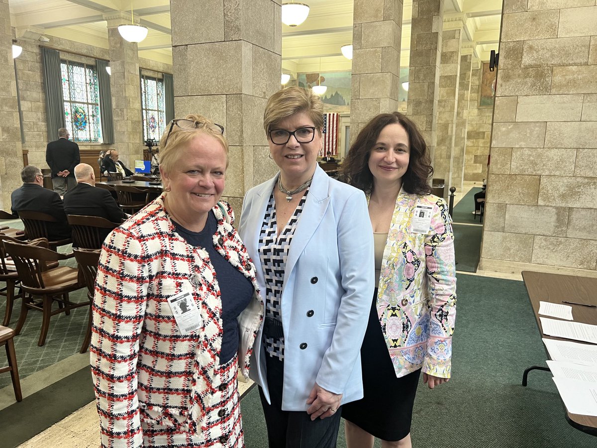 ⁦<a href="/NJStateBar/">NJ State Bar Assn</a>⁩ testified in support of S2437,⁩ to move certain contempt matters to the Office of the Public Defender. Thanks to sponsor ⁦<a href="/NelliePou/">Nellie Pou</a>⁩ for championing this bill. With Gena Lynch and PD Jennifer Sellitti.