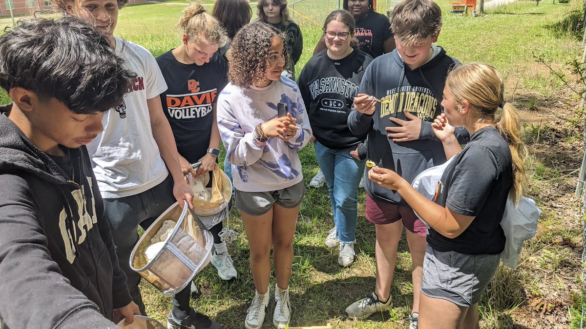 DavieSTEM's tweet photo. Jesse Ledbetter, Jaime Johnson, &amp; STEM students enjoyed a sunny day of hive inspections! Learning about bees makes the day sweeter! Thanks to DC Beekeepers Association for the new veils and gloves! https://t.co/DtpFOrBkSC