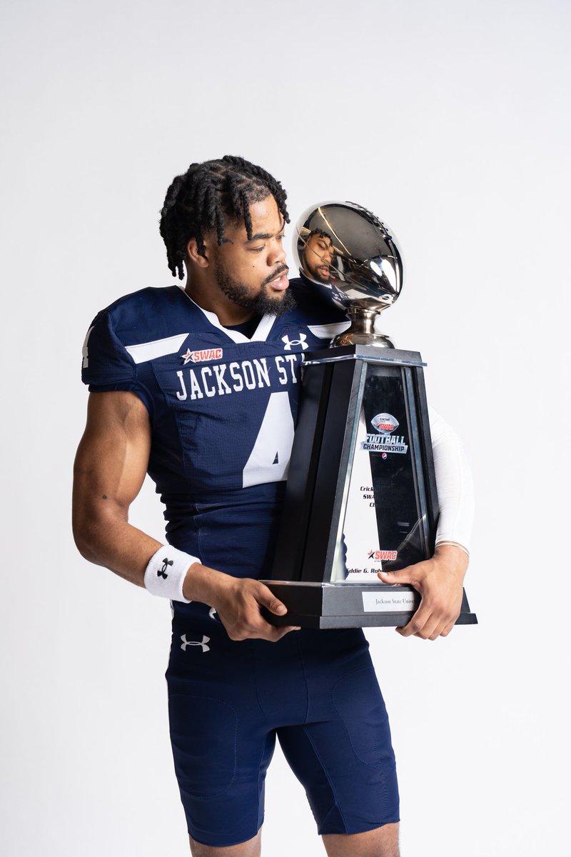 Mr. LockDown ✰ tweet media