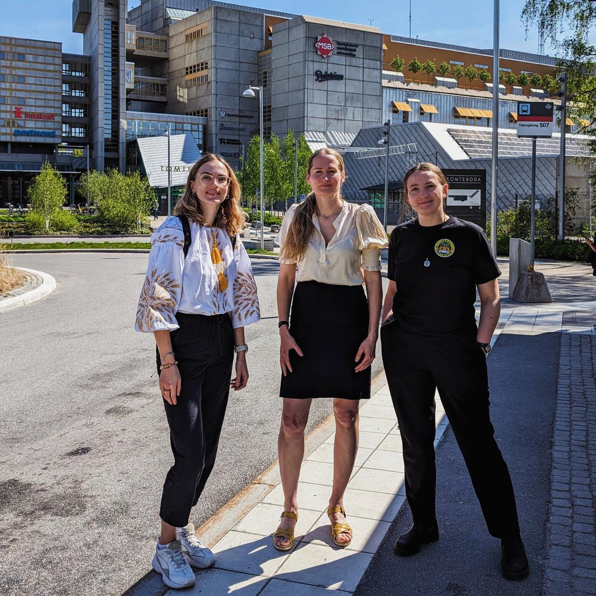 Today, we participated in a meeting discussing Swedish volunteer orgs' support in Ukraine. Grateful to MSB <a href="/MSBse/">MSB - Myndigheten för samhällsskydd och beredskap</a> for inviting us and to <a href="/OperationAid_SE/">OperationAid Sweden</a> , <a href="/OpChangeSweden/">OperationChange</a>, <a href="/bluelightswede1/">bluelightsweden</a> and others for exploring collaboration. Let's stay focused on our shared goal 💙💛