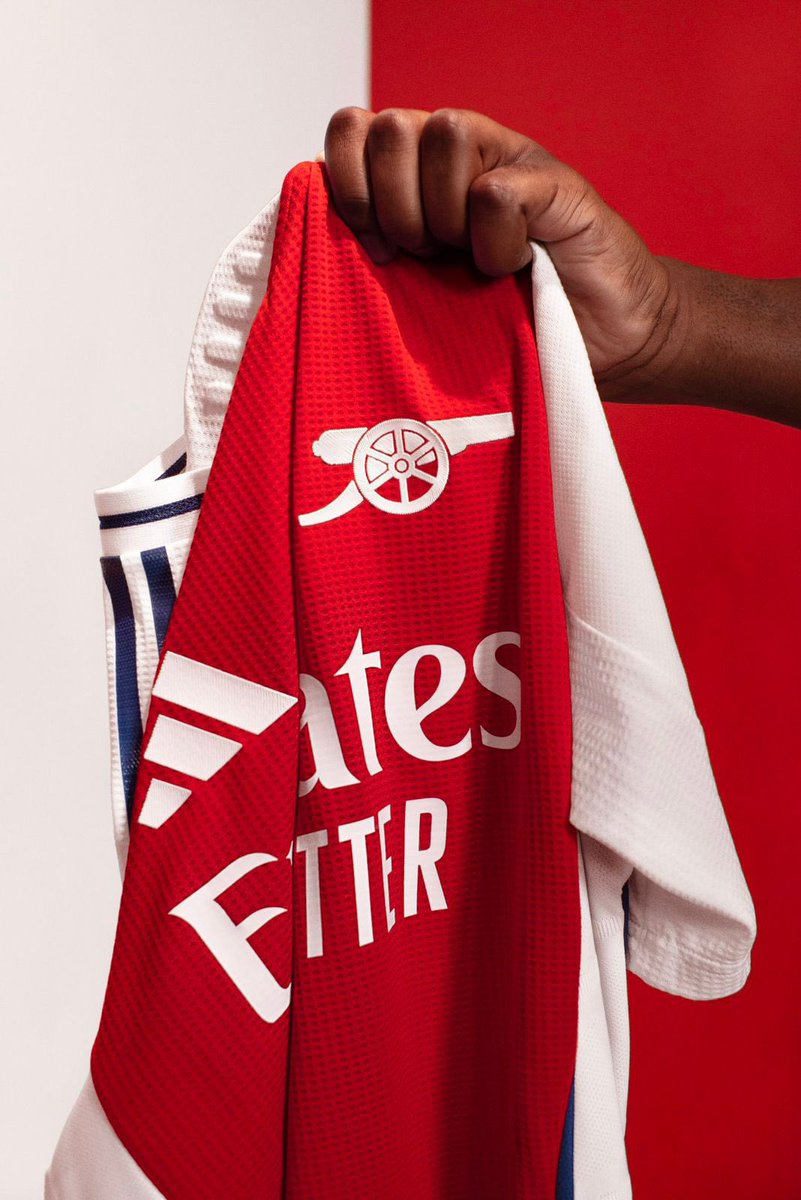 Adidas sijui kapewa nini na Arsenal jezi kali mno