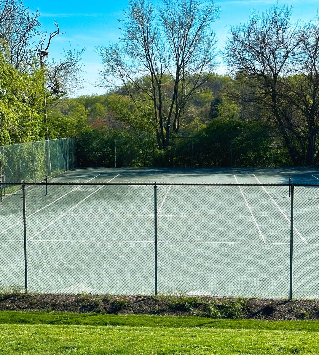 Exciting news from Malvern, PA! Radnor Hunt Country Club's courts just got a major upgrade, courtesy of our team! Revamped with top-of-the-line Har-Tru material. Thank you for trusting us with this project! #KeystoneAthlete #KSC #EngineeredForPerformance #Hartru #Tennis