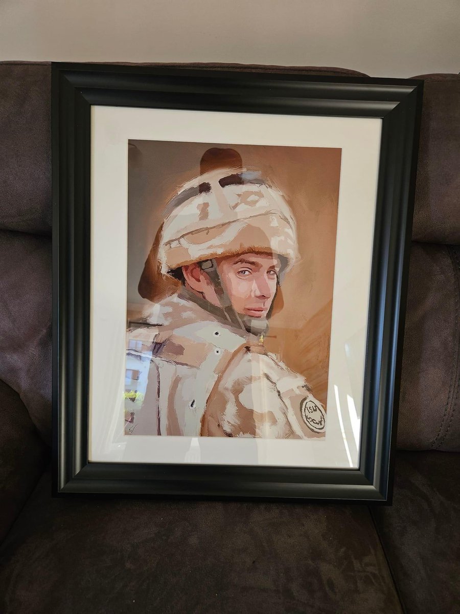 Private Kevin Elliott of The Black Watch, 3rd Battalion The Royal Regiment of Scotland (3 SCOTS) who fell in Afghan on Monday 31st August 2009 who’s portrait is home @3SCOTS_CO #WeWillRememberThem #TheFallenOfAfghanistan