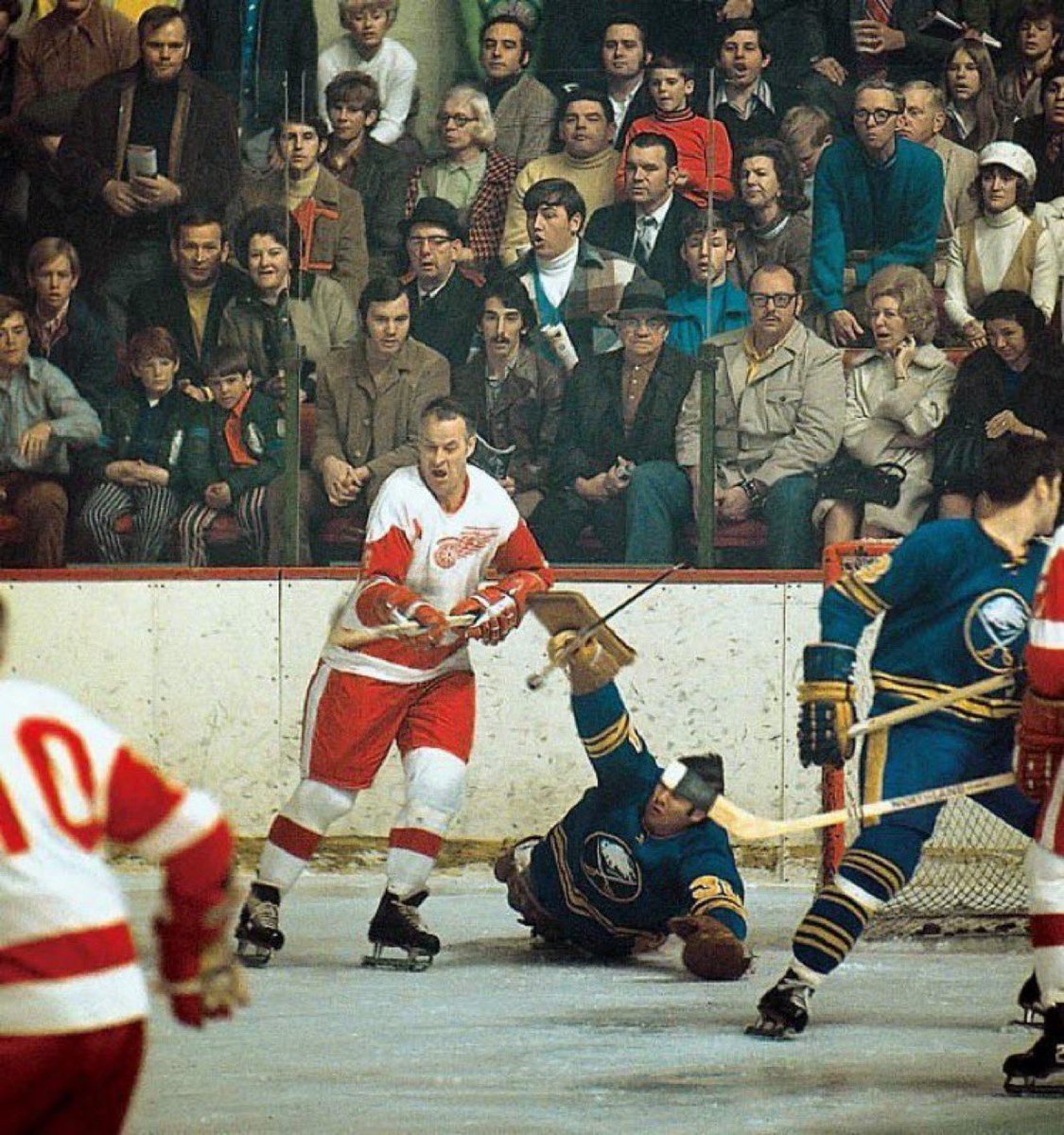 They don’t make hockey players, hockey fans, or hockey photographers like they used to.