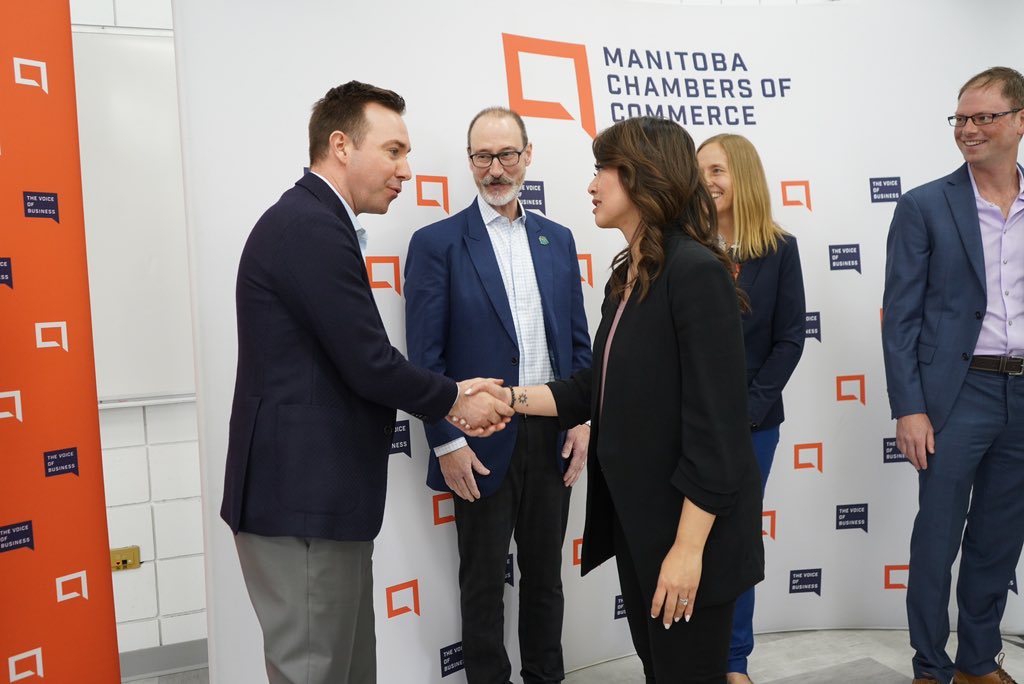 📍Last stop: Winnipeg, MB! Started off the day with an insightful convo with @mbchambersofcom about #Budget2024 and how we’re creating fairness for every generation, including small biz across 🇨🇦.