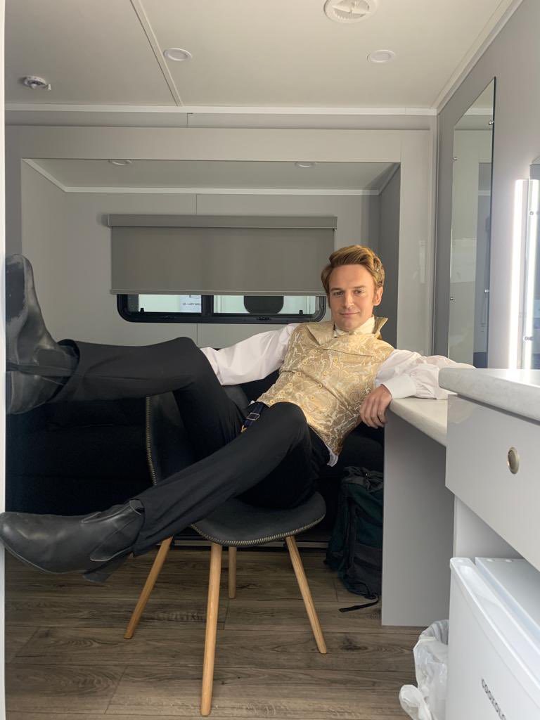 Joe_WBarnes's tweet photo. Meet Lord Wilding! Bridgerton Series 3 Part 1 is out now!! Delighted to be sneering my way through it. What a lovely ol’ time. 

#BRIDGERTON  #BridgertonNetflix  #BridgertonS3 https://t.co/NK6h0oQvSl