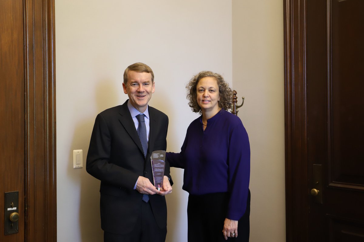 We are proud to present @SenatorBennet the March of Dimes 2024 March for Change Champion Award for his leadership on maternal and infant health policy, namely co-leading the effort to reauthorize the #PREEMIEAct in the Senate!