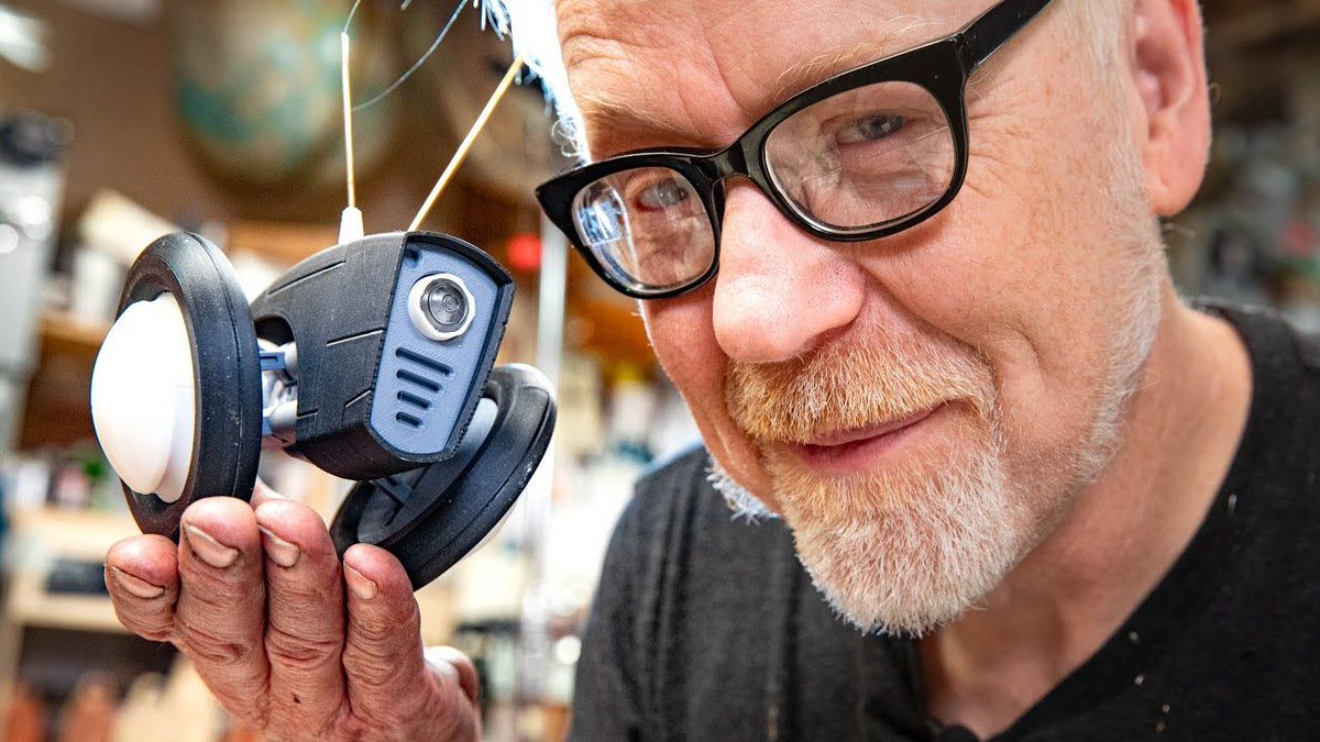 NEW! Adam Savage Designs His Dream Star Wars-Inspired Droid! m.youtube.com/watch?v=LwQ-ss… #sponsored