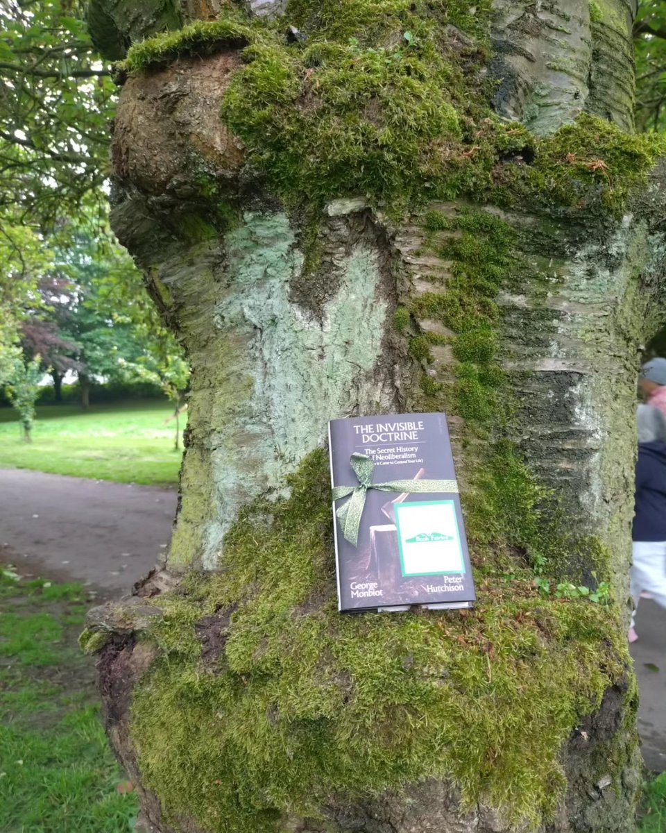 The Book Fairies are sharing copies of The Invisible Doctrine by @GeorgeMonbiot and Peter Hutchison today all around the UK! Who will be lucky enough to find one in Pontefract? #ibelieveinbookfairies #TBFInvisible #TBFPenguin
