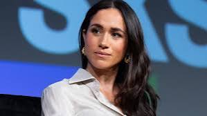 The Daily Mail have told Meghan Markle to stay out of the UK because she is not welcome.

I have a feeling it is the filthy Daily Mail that isn’t welcome.

RT if you would love to see them Bankrupt, and like if GB News and Rupert Murdoch can go with them.