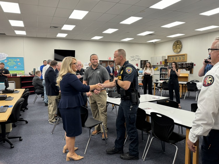 RushvilleHigh's tweet photo. It was an extreme pleasure for RCHS to have Indiana Superintendent of Education Dr. Jenner, Senator Bray, and State Representative Cory Criswell visit us today and allow us to show off what all RCHS has accomplished for College and Career Readiness in just one year! https://t.co/wjYk3T9OaT