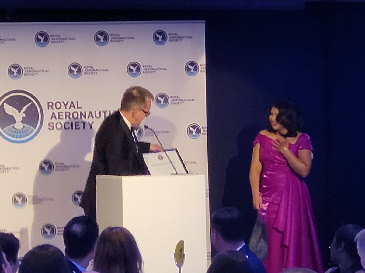 Big surprise for immediate Past-President @kerissa_k as she is presented with RAeS Fellowship certificate from new RAeS President David Chinn at the @AeroSociety Annual Banquet #avgeek