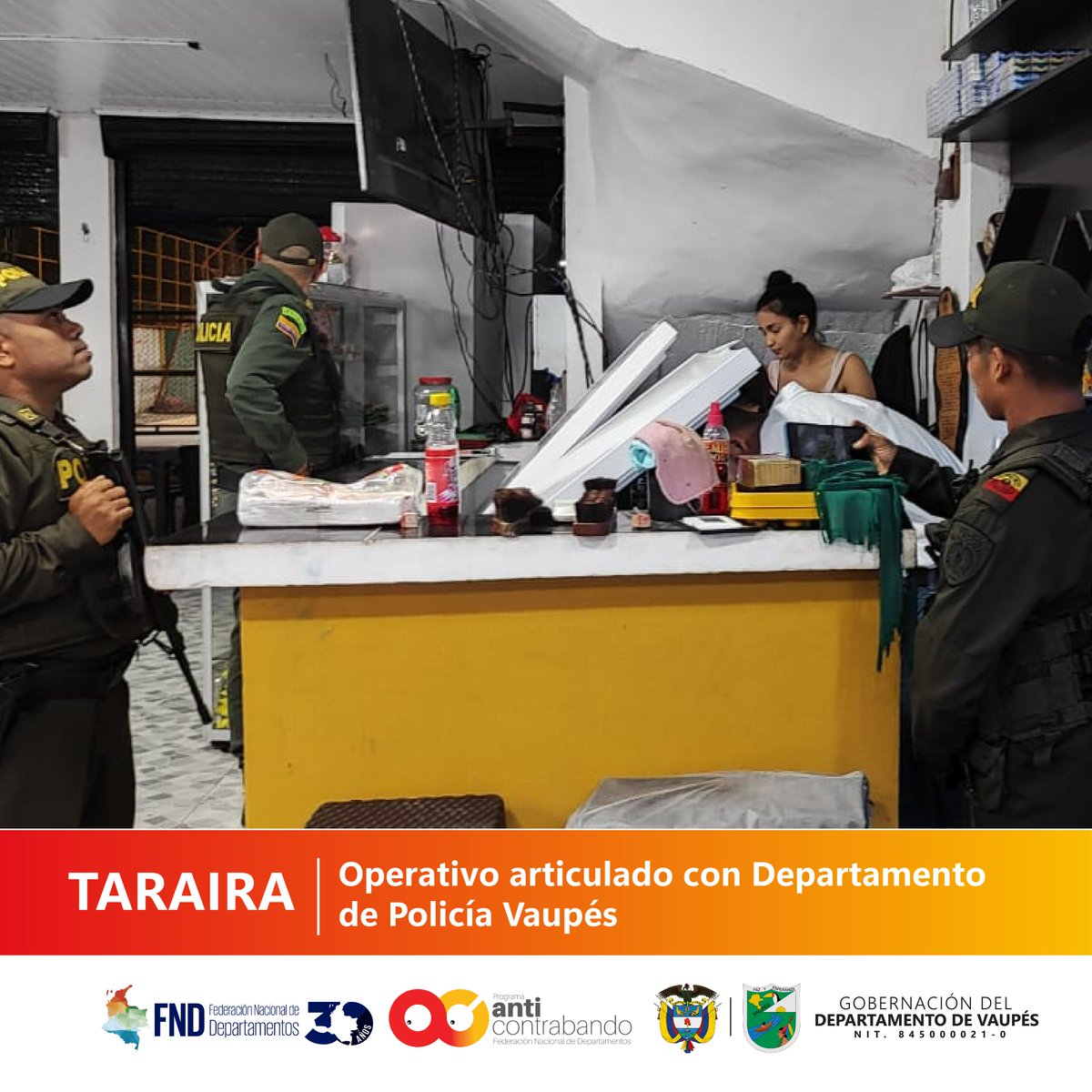 AntiContVaupes's tweet photo. En un trabajo articulado con @PoliciaVaupes  se realizó un operativo en el municipio de Taraira, donde en el proceso de inspección, vigilancia y control se aprehendieron un total de 198 unidades de Cerveza por fecha de vencimiento. https://t.co/qfJgNgAqXi