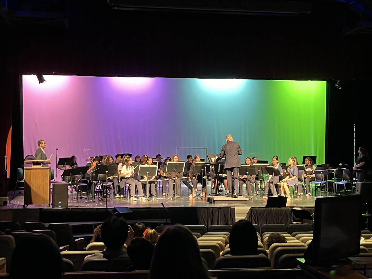 Thanks Patricia Dal Ben, @adriano_perusin and @StFXSOS for the invitation to see @StBeneHCDSB student musicians and St. FX’s gifted Jazz Quintet at Festival of Harmony! #HCDSB