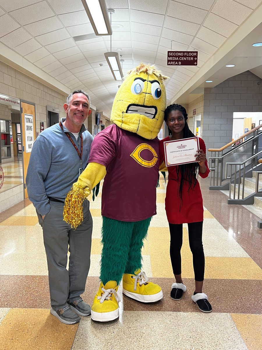 Congratulations to Davies High School senior Zahava Oti Akenteng on receiving Concordia College's Community Achievement Scholarship! She will receive a full ride scholarship for four years, covering the cost of tuition, room, and board.