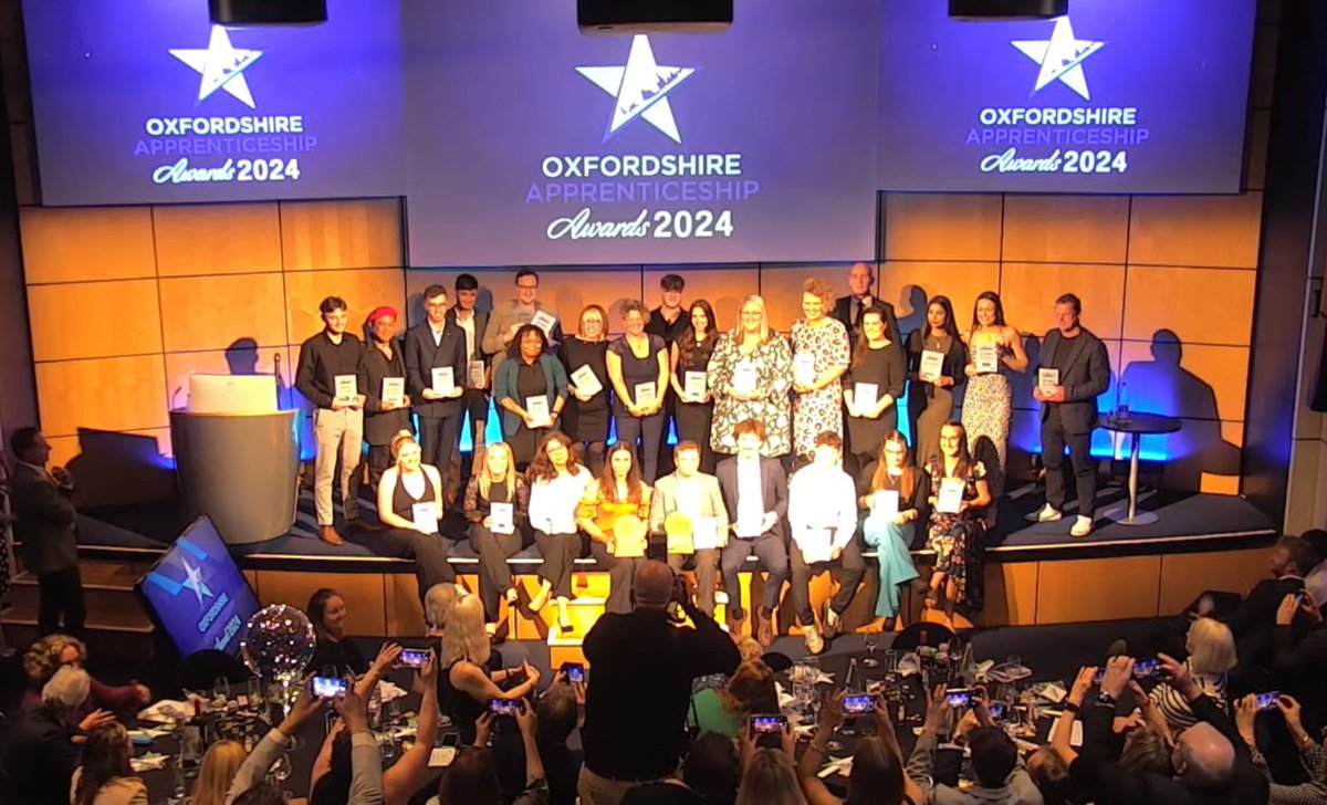 Another incredible night of celebrations as #Oxfordshire's leading #apprenticeship lights came together for the #OAAwards2024, held this evening at @WilliamsRacing. Find out more: oxfordshirelep.com/news/article/b…