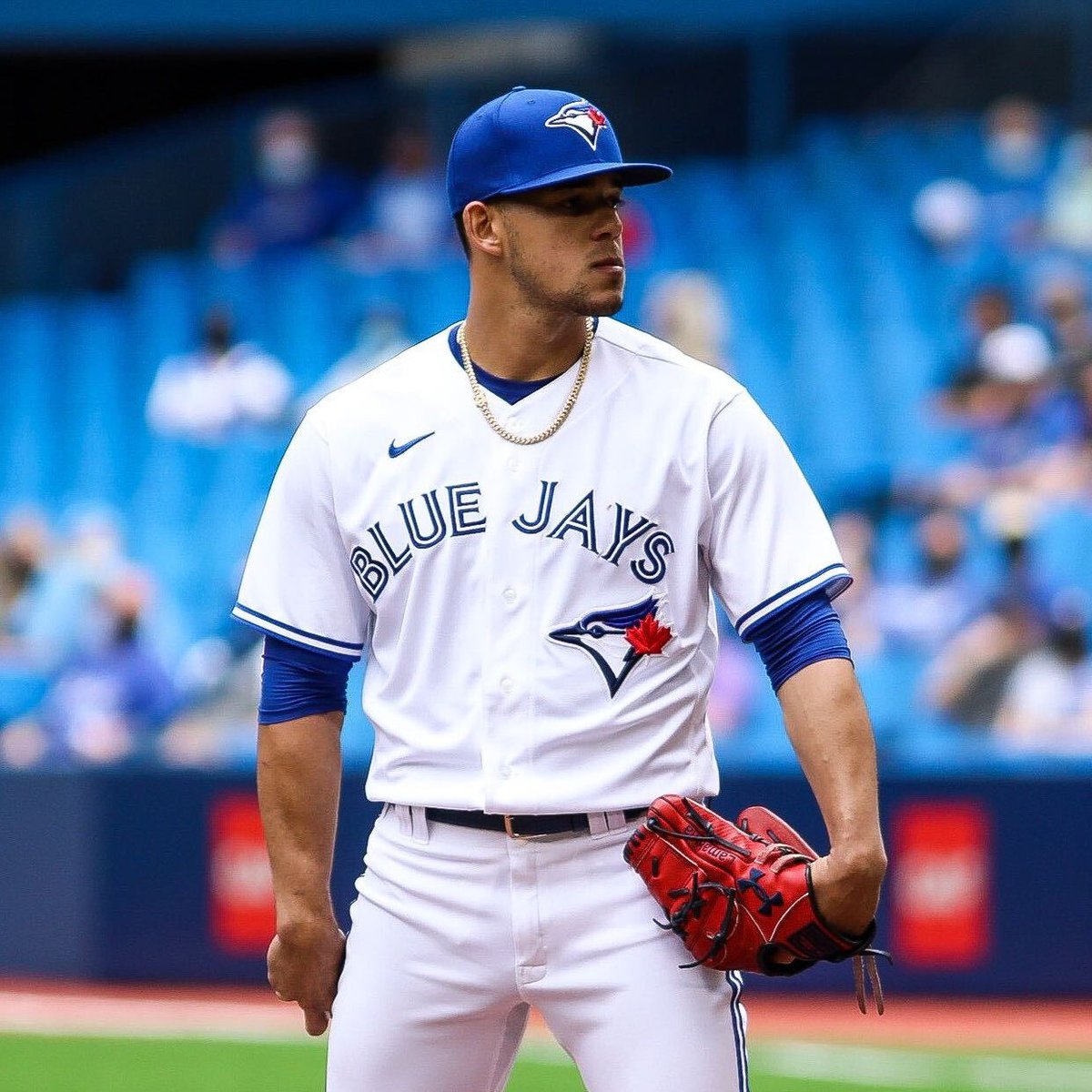 Most quality starts among AL East pitchers this season:

7 — José Berrios ‼️
7 — Tanner Houck
6 — Corbin Burnes
5 — Yusei Kikuchi ‼️
5 — Kutter Crawford
5 — Carlos Rodon

Remember when everyone said they were 'washed'...