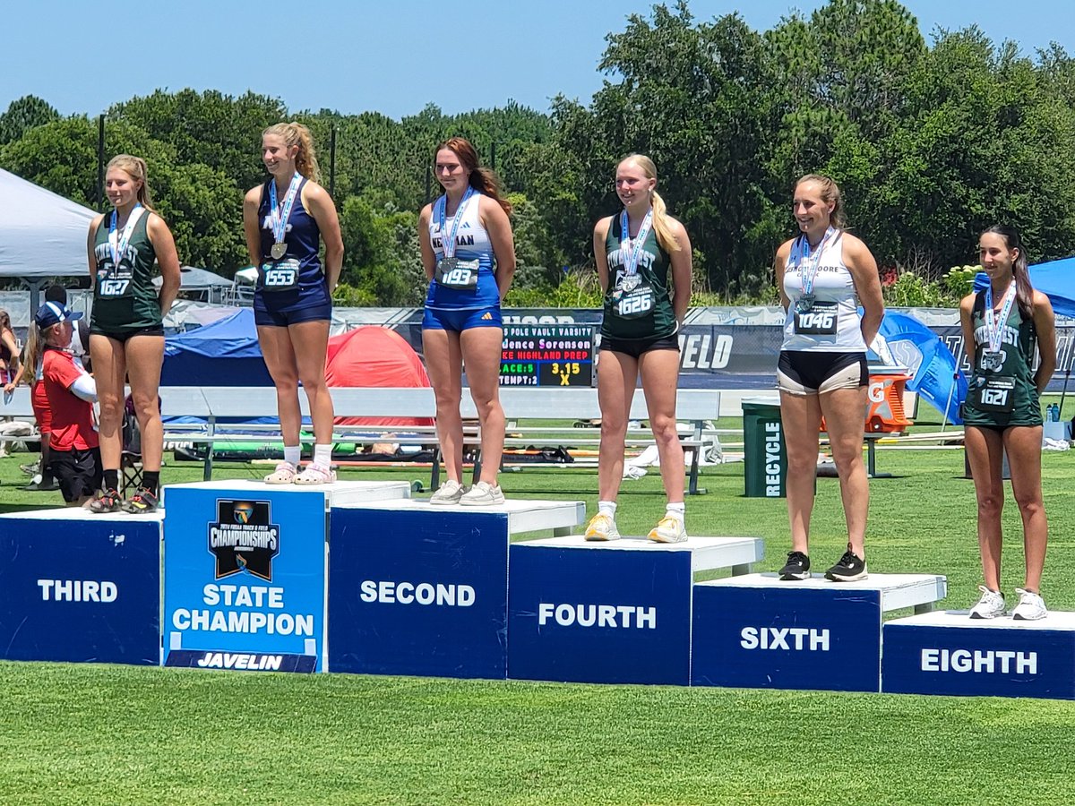 pinecresttrack's tweet image. Not 1, not 2 but 3 podium finishes for our javelin girls!  Rowan Sundevall 3rd, 36.35m, Elizabeth Sauby 4th, PR 35.94m &amp;amp; Jordana Friedman 8th, PR 32.90m!  #PCXCountry #PCTrack #PCAthletics #PCPanthers
#PCAlumni