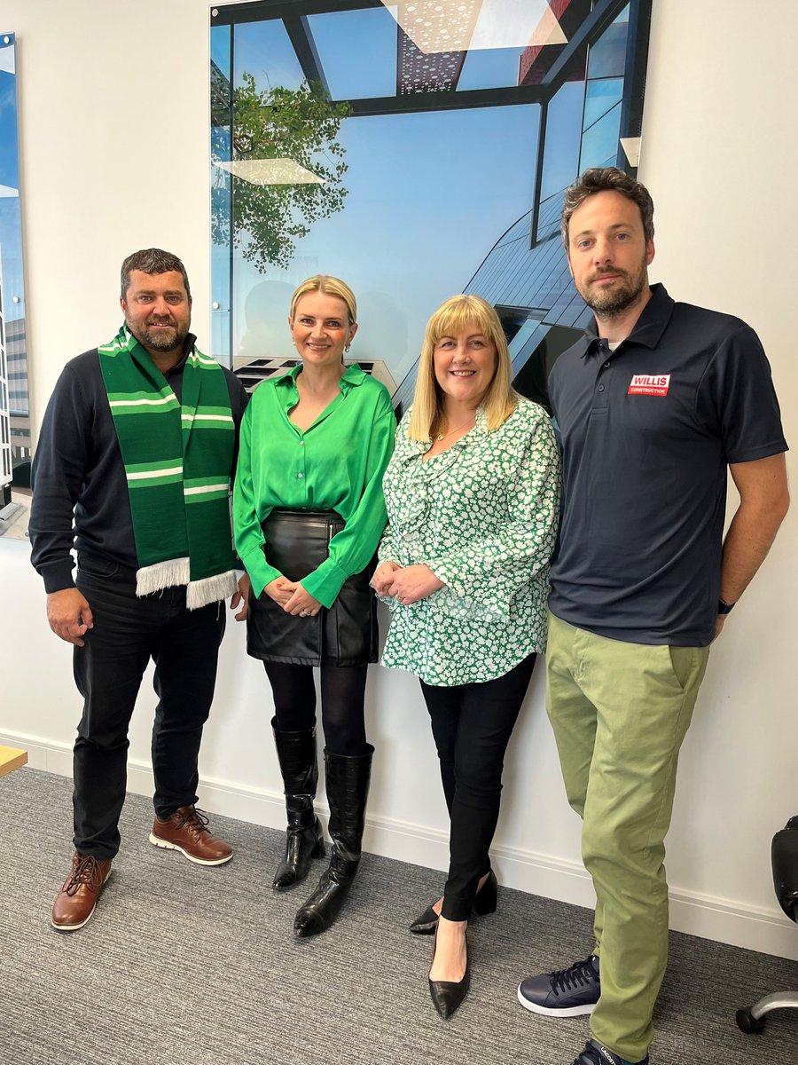 Thank you to all #TEAMWILLIS on site and in HO for wearing all sorts of shades on #WearItGreen Day to highlight the importance of #MentalHealth 💚

#BuildingABrighterTomorrow #MentalHealthAwarenessWeek