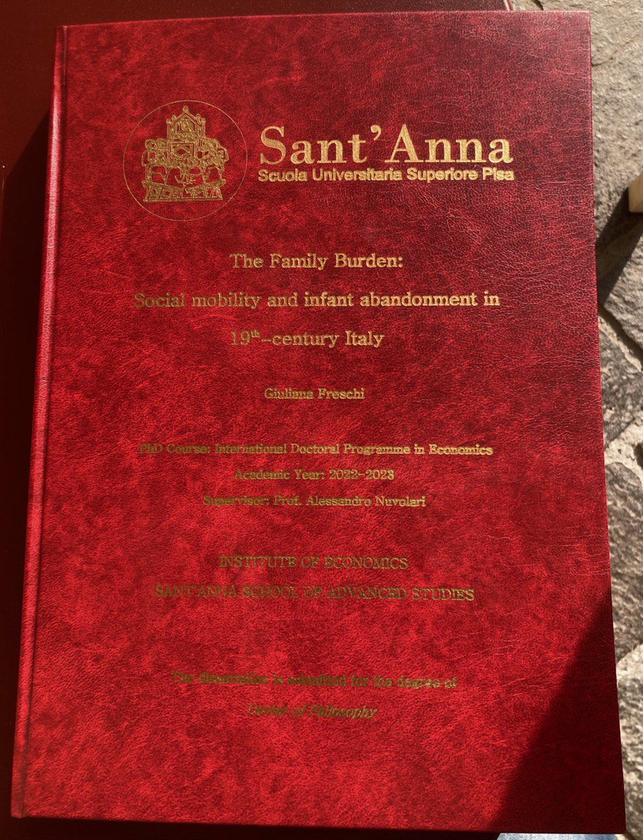 Yesterday I defended my PhD thesis on social mobility and infant abandonment in 19th-century Italy at @ScuolaSantAnna. I am very grateful to my supervisor, Alessandro Nuvolari and to the Committee @ericbschneider, @Mau_Rota, @gabercappe, Jane Humphries, Maria Enrica Virgillito