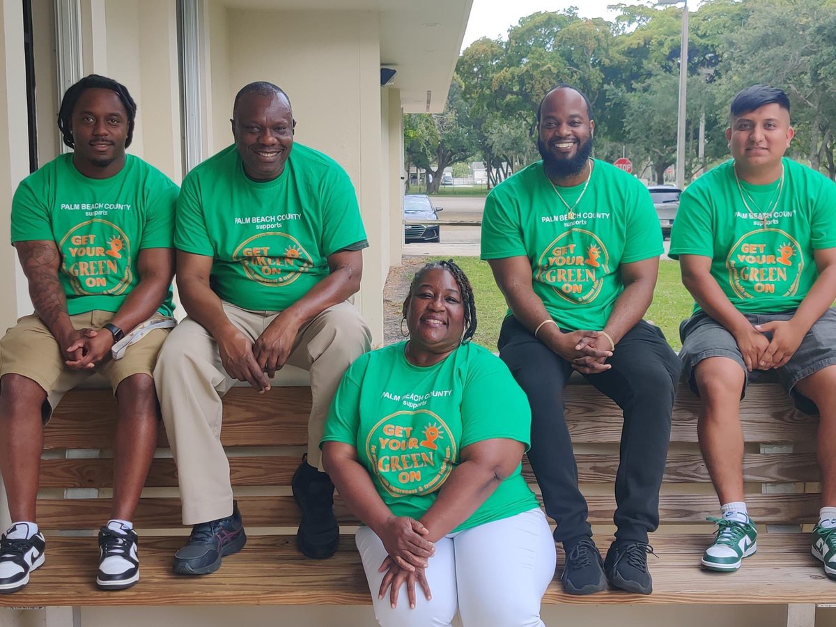 Team #PBCParks wears green in support of Mental Health Awareness Month in Palm Beach County! 💚 Get Your Green On #getyourgreenon 

Learn more about GYGO: pbcbirthto22.com/gygo/ 
Mental health resources (PBC): linktr.ee/pbcmentalhealth