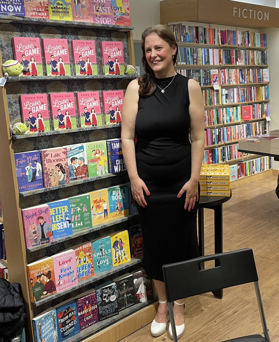 Had a great time at the launch party for #LoveGame by my very talented friend @ECScullion 💕🎾 Lovely to catch up with @writerjac @SCWwriter @JoyKluver and @AAAiswriting too📚 @HeraBooks @Wimblestones