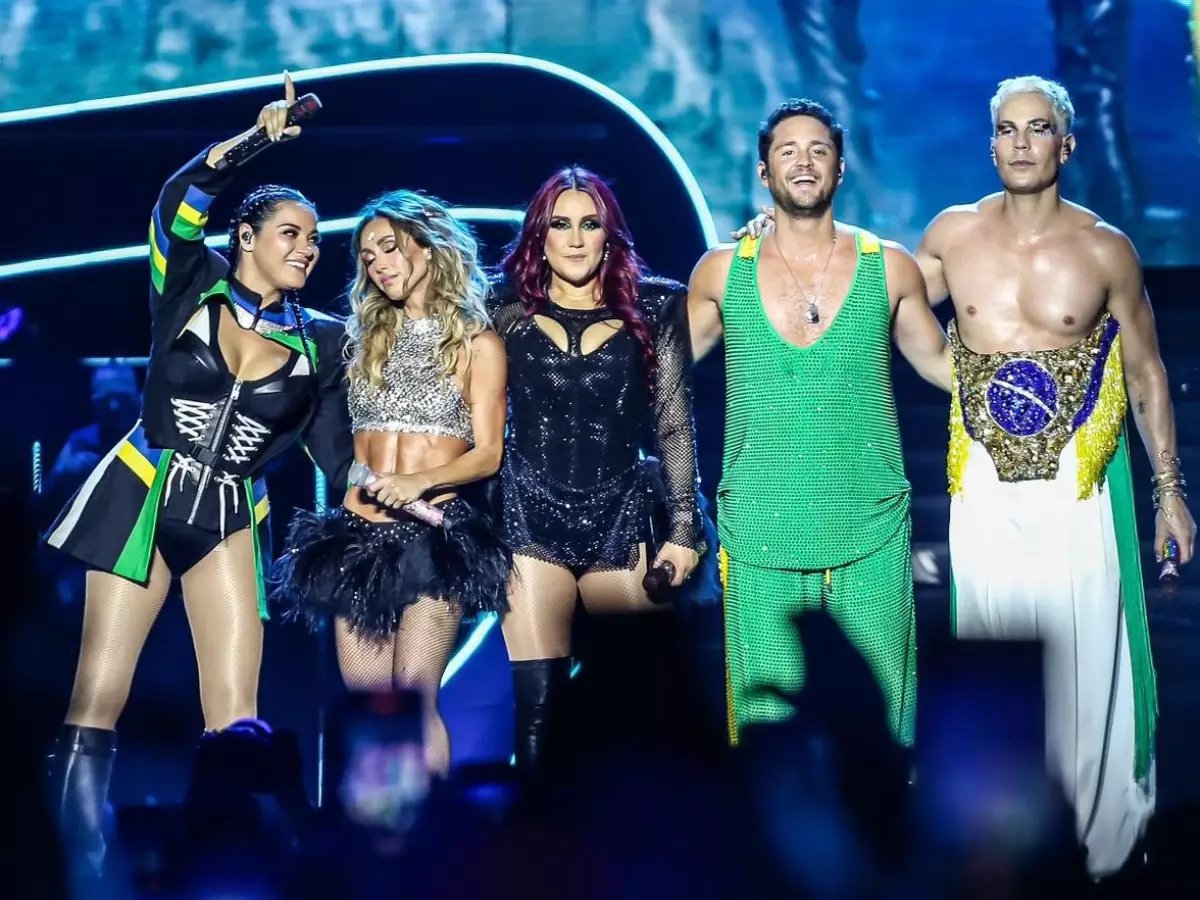 rbdmaniaco's tweet photo. Agora é oficial, o RBD tinha sim planos de continuar com a Soy Rebelde Tour, mas por conta da auditoria que está acontecendo, os planos mudaram até o presente momento. https://t.co/wseWGdxSbL