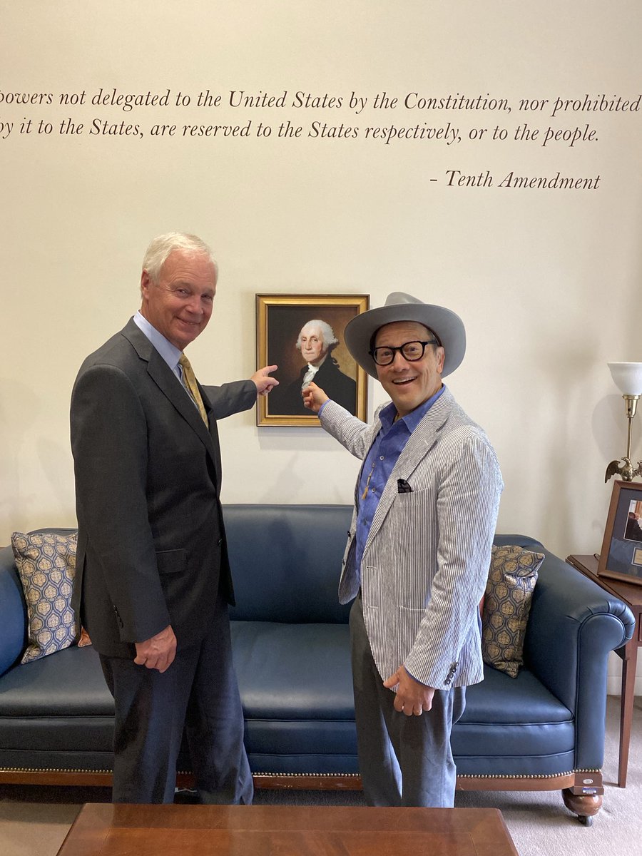 An incredible day in Washington DC meeting a true champion of Freedom, the Honorable Senator from the great state of Wisconsin ⁦@SenRonJohnson⁩ YOU CAN DO IT!!