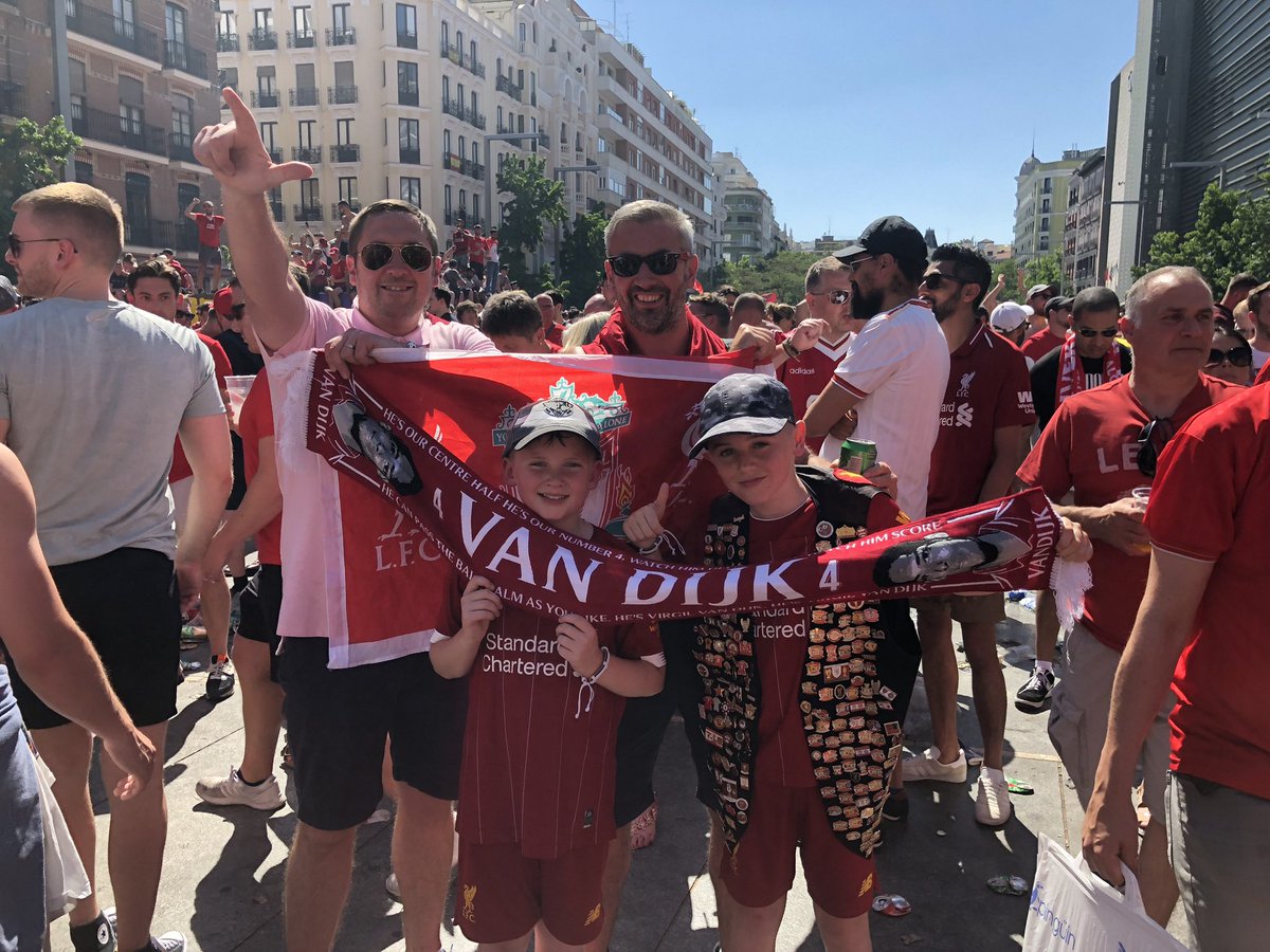 stetheb's tweet image. Madrid 2019.
Flew to Paris. Drove from Paris to Madrid through the Thursday night. Drove back to Paris Sunday morning. What a trip.