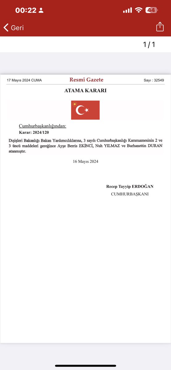 Dışişleri’nde ilk defa bir kadın Büyükelçi Berris Ekinci Bakan Yardımcısı olarak atandı. Nuh Yılmaz ve Burhanettin Duran dışarıdan atamayla bakanlığa gelen iki isim. Dışarıdan atama ve görevde yükselmelerin artacağının işareti. Ayrıca Nuh Yılmaz, Hakan Fidan ile yıllarca MİT’te