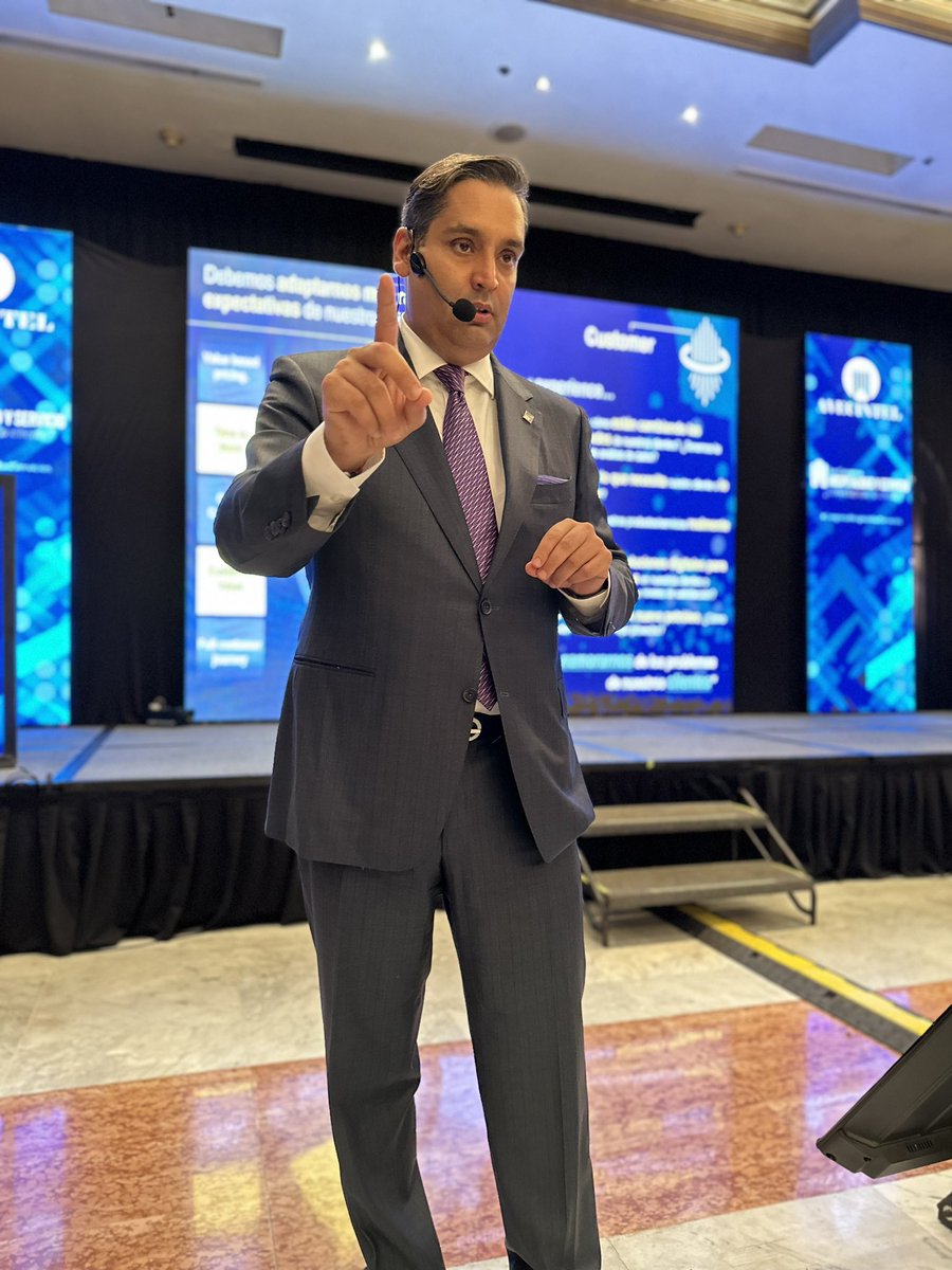 “La función financiera debe ser ágil, analítica y predictiva e integradora, y responder a las necesidades financieras de rentabilidad”, comentó <a href="/aafiuni/">alberto afiuni</a> en el 1er Congreso de Hospitalidad y Servicio, evento organizado por <a href="/BKG_Group/">BrandKeting </a>. #EYVenezuela